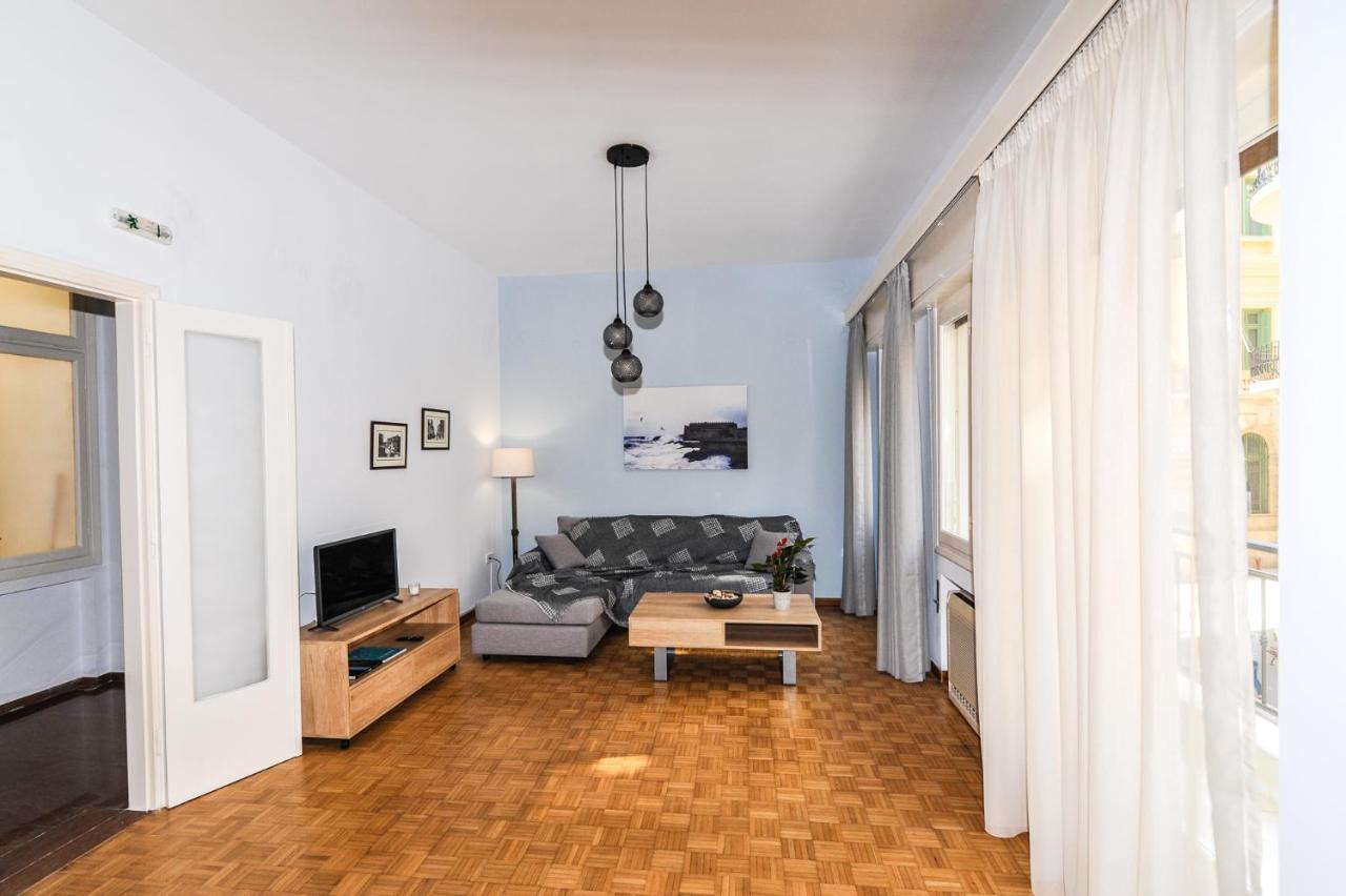 The Elegant. Spacious City Center Apartment. Iráklio Kültér fotó