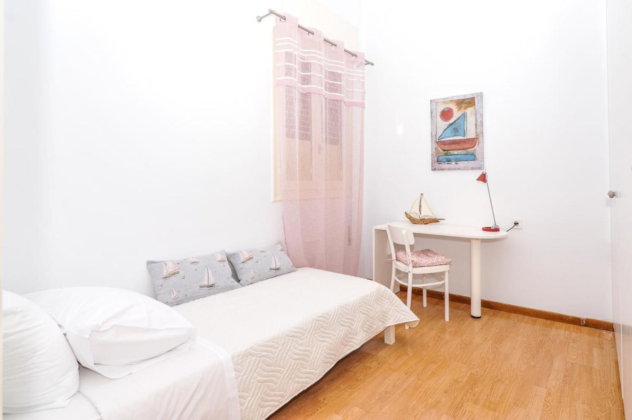 The Elegant. Spacious City Center Apartment. Iráklio Kültér fotó